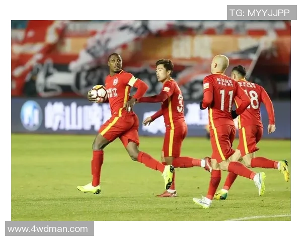 中超第24轮精彩对决鲁能与上港比赛录像回顾与分析