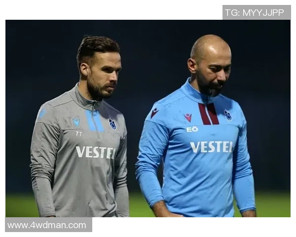 土超焦点战伊斯坦布尔迎战特拉布宗体育争夺胜利荣耀